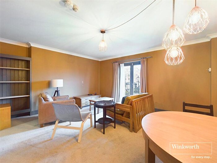 2 Bedroom Apartment To Rent In Albion Terrace, London Road, Reading, Berkshire, RG1