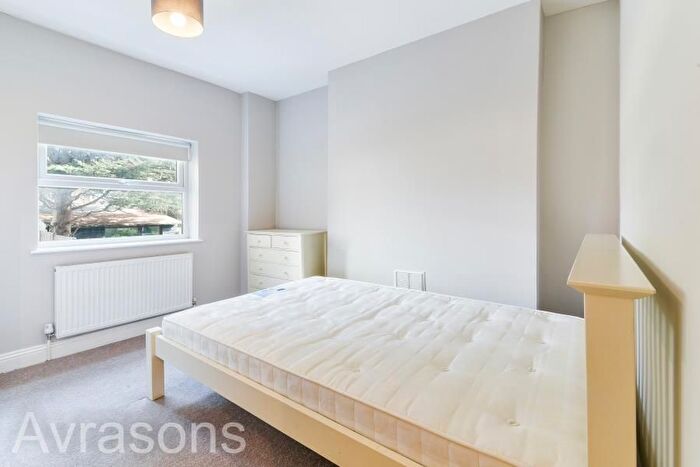 1 Bedroom Flat To Rent In Bedford Road, London, SW4