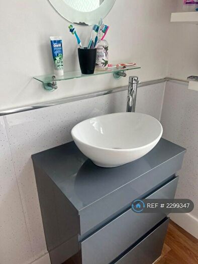 5 Bedroom Terraced House To Rent In Newington Road, Sheffield, S11