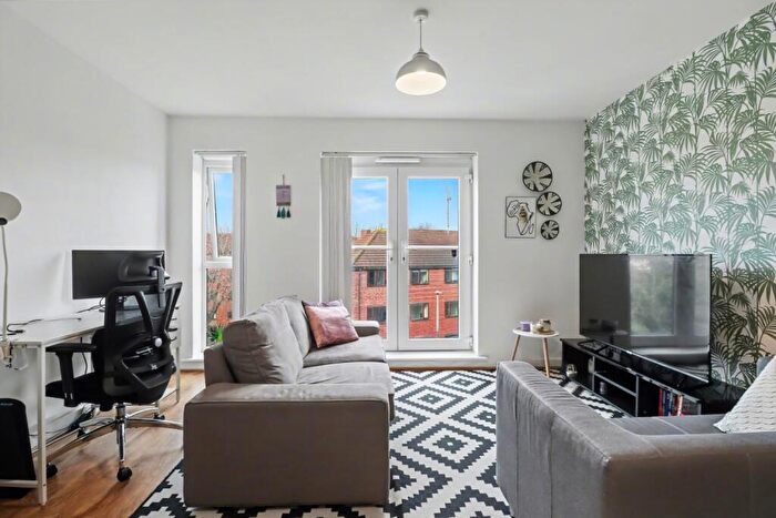 2 Bedroom Apartment For Sale In Delaney Building, Derwent Street, Salford, M5