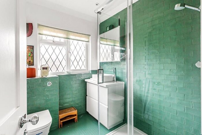 4 Bedroom Detached House For Sale In Oakdene Road, Great Bookham, KT23
