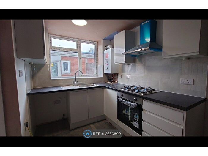 1 Bedroom Flat To Rent In Swindon Close, Ilford, IG3