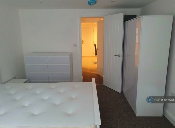 1 Bedroom Flat To Rent In St Clement's Street, Oxford, OX4