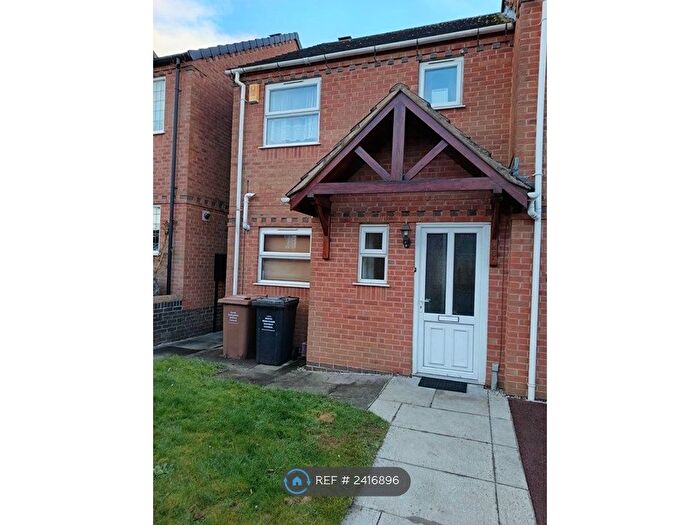 3 Bedroom Semi-Detached House To Rent In Springfield Road, Midway, Swadlincote, DE11