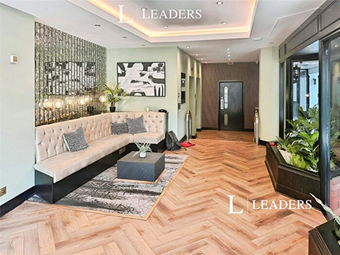 1 Bedroom Flat To Rent In Bartholomews, Brighton, East Sussex, BN1