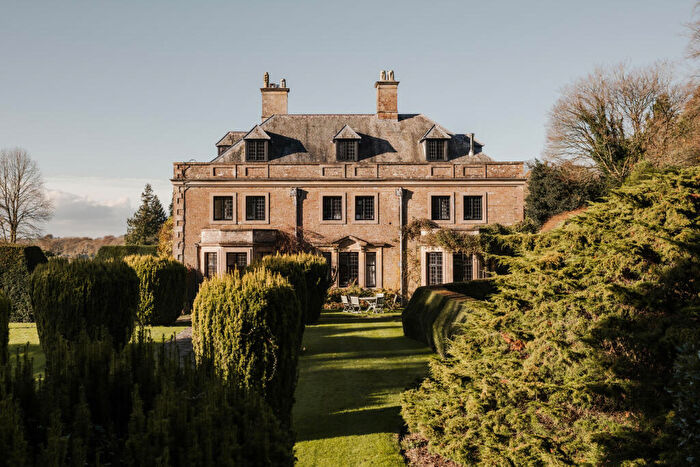 2 Bedroom Flat For Sale In Glastonbury Apartment, Redlynch House, Bruton, Somerset, BA10