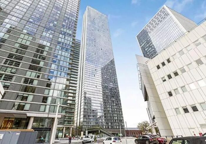 1 Bedroom Flat To Rent In Landmark Pinnacle, Marsh Wall, Canary Wharf, South Quay, London, E14