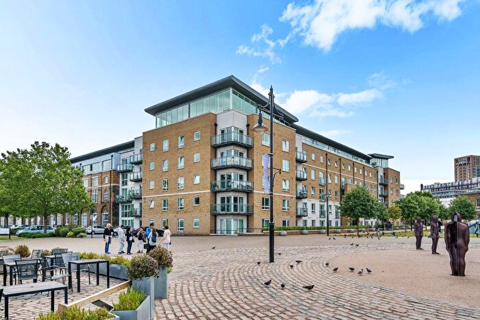 2 Bedroom Flat To Rent In Building, Woolwich, London, SE18