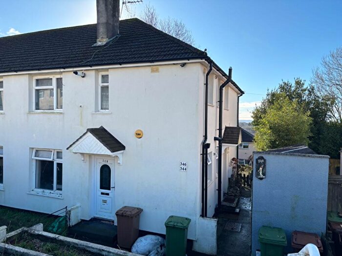 2 Bedroom Flat For Sale In Taunton Avenue, Plymouth, Devon, PL5