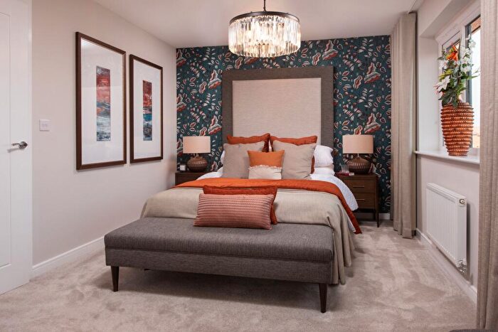 3 Bedroom Detached House For Sale In Great Gutter Lane West, Kirk Ella, Yorkshire, HU10