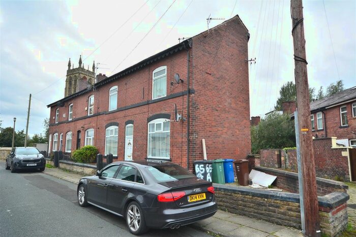 1 Bedroom Flat To Rent In Seymour Street, Radcliffe, Manchester M26