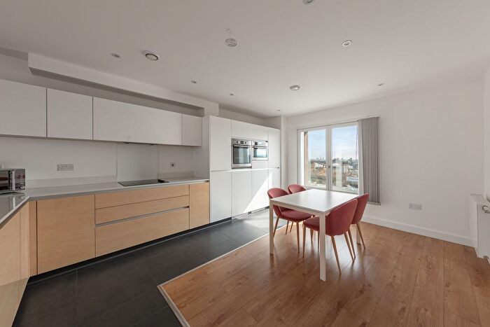 2 Bedroom Flat For Sale In Landmann Point, Peartree Way London, SE10