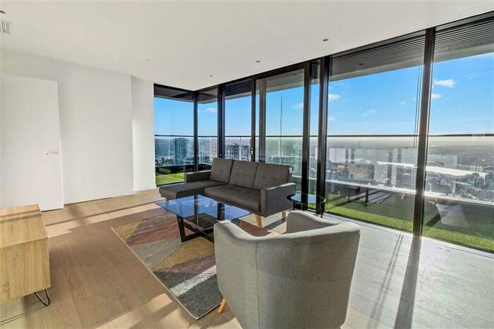 2 Bedroom Flat To Rent In Hobart Building, E14