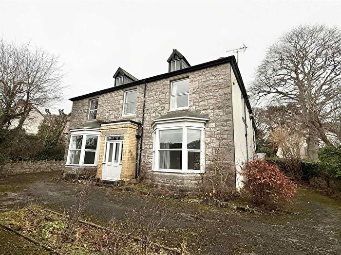 6 Bedroom Detached House For Sale In Clip Terfyn, Llanddulas, Abergele, LL22