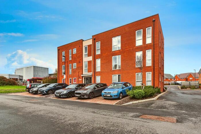 2 Bedroom Apartment To Rent In Braddock Court, Basingstoke, RG21