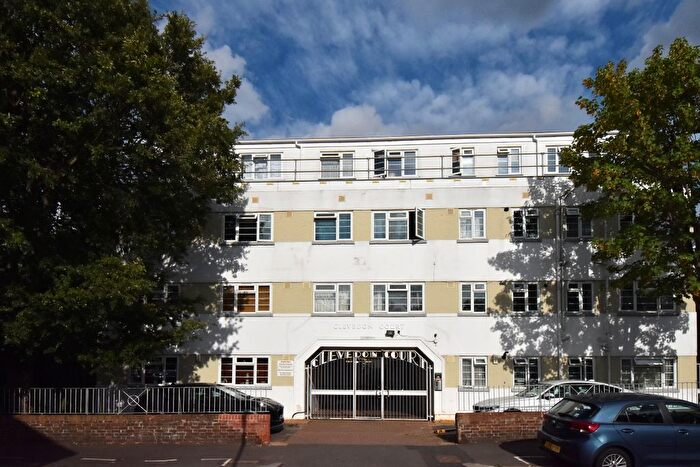 2 Bedroom Flat For Sale In Clive Road, London, SE21