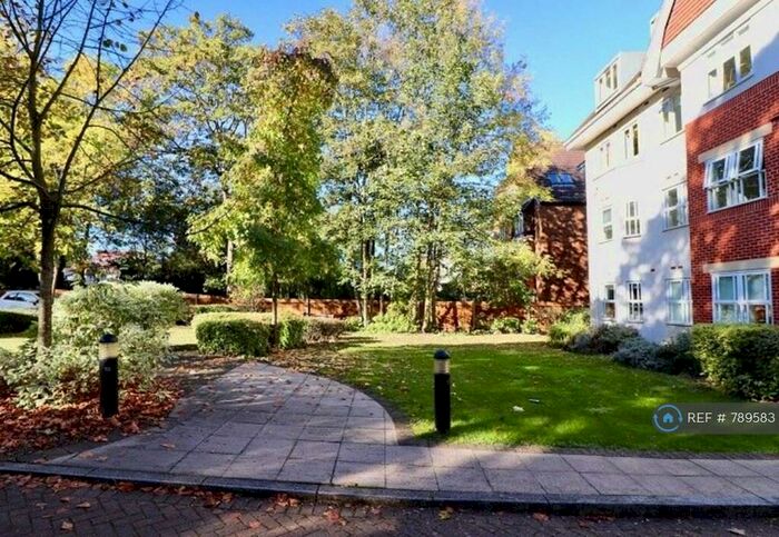 2 Bedroom Flat To Rent In Chatsworth Court, London, NW2