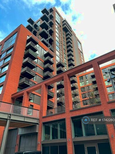 Studio To Rent In Legacy Building, London, SW11