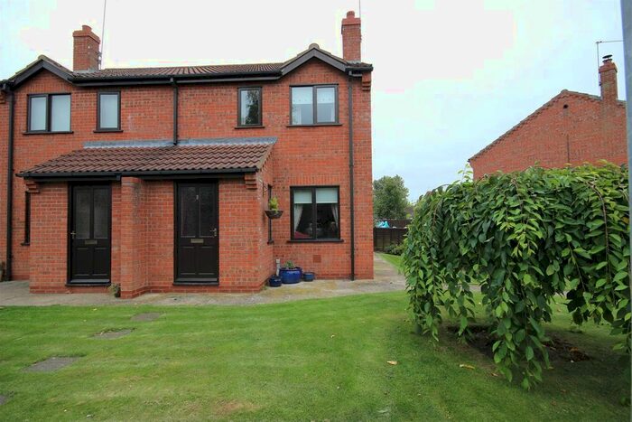 2 Bedroom Property To Rent In Aldermans Way, Brandesburton, Driffield, YO25