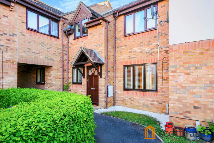 2 Bedroom Apartment To Rent In The Larches, Carterton, OX18