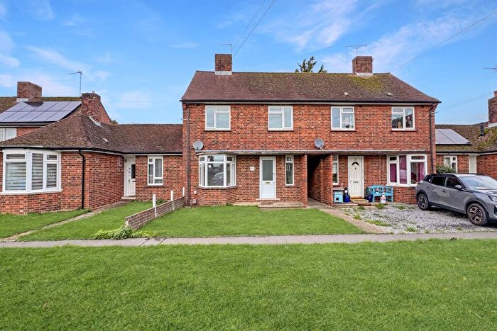 3 Bedroom Terraced House To Rent In Bedroom Terraced House In Chichester, PO19