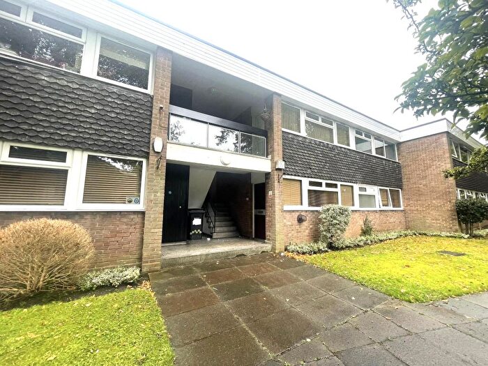 2 Bedroom Flat To Rent In Estria Road, Edgbaston, Birmingham, B15