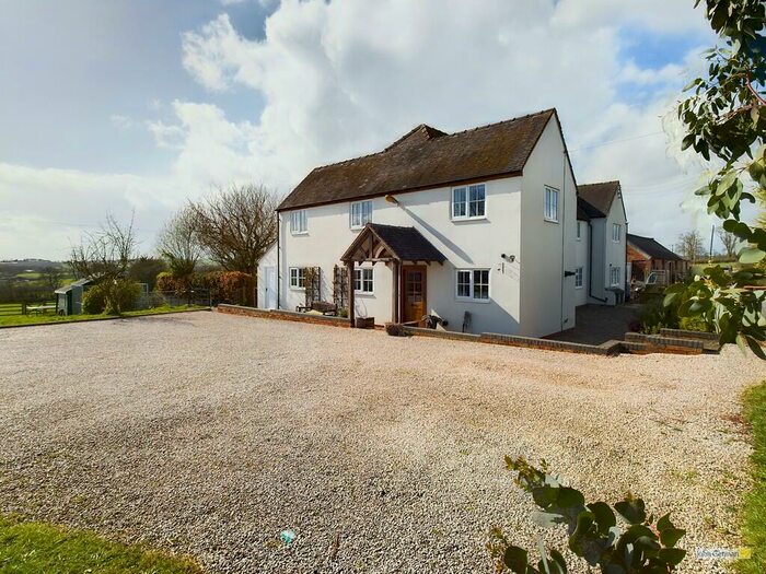 6 Bedroom Farm House For Sale In Stubwood Lane, Denstone, ST14