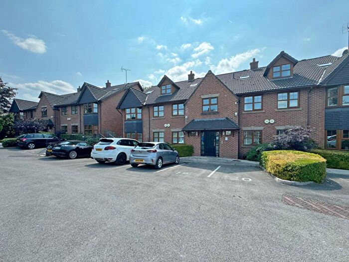 2 Bedroom Apartment To Rent In Broadview Court, Rochdale, OL16