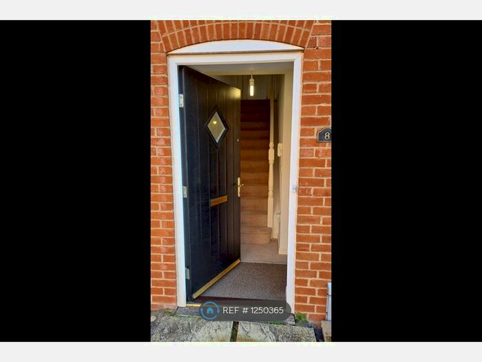 4 Bedroom Terraced House To Rent In Charles Pym Road, Aylesbury HP19