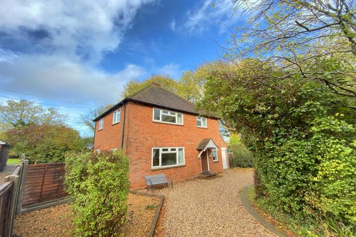 3 Bedroom Property To Rent In Odiham, Hampshire, RG29