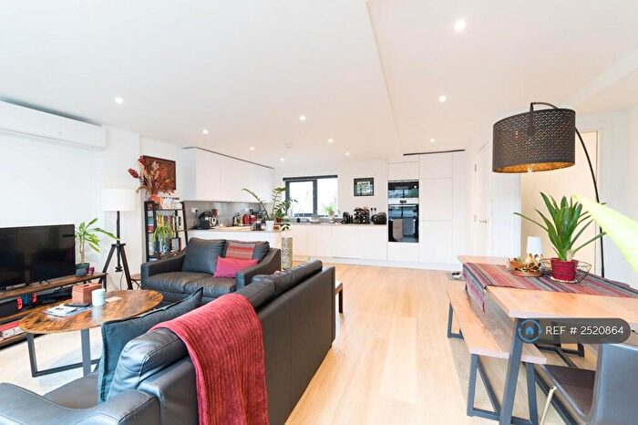 2 Bedroom Flat To Rent In Bancroft Road, London, E1