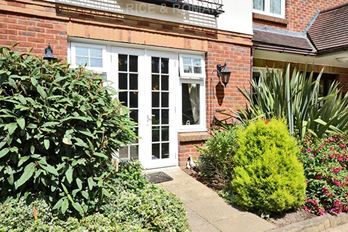2 Bedroom Retirement Property For Sale In Pegasus Court, Leatherhead, KT22