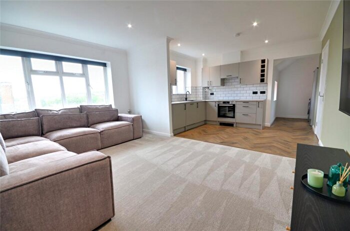 3 Bedroom Apartment For Sale In Tower Close, East Grinstead, West Sussex, RH19