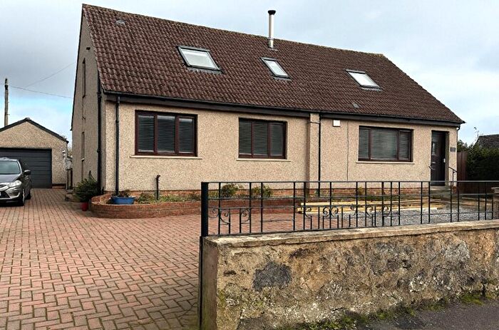 4 Bedroom Detached House For Sale In Rumblingwell, Dunfermline, Fife, KY12