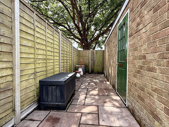3 Bedroom Terraced House For Sale In Cavalier Close, Dibden, SO45