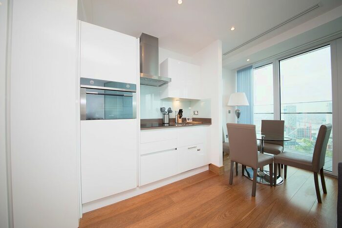 Studio To Rent In Arena Tower, Crossharbour Plaza, Canary Wharf, London, E14