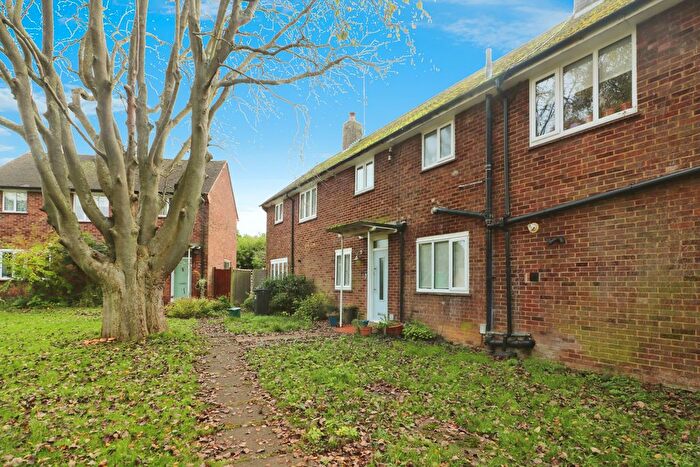 3 Bedroom End Of Terrace House To Rent In Fordwich Road, Welwyn Garden City, AL8