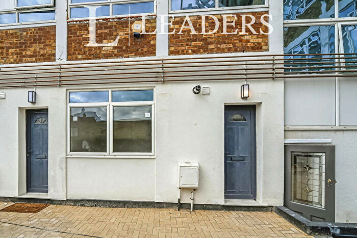 1 Bedroom Apartment To Rent In Lurke Street, Bedford, MK40