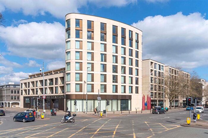 2 Bedroom Apartment For Sale In Parkside, Cambridge, Cambridgeshire, CB1