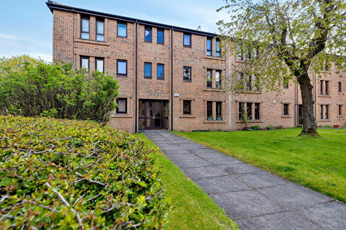 1 Bedroom Flat For Sale In Garriochmill Way, North Kelvinside, G20