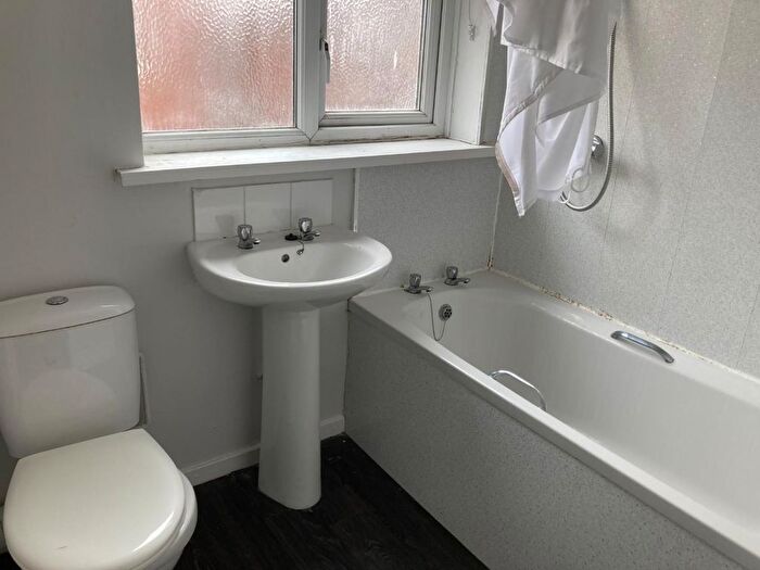 3 Bedroom Flat To Rent In Elsdon Terrace, North Shields, NE29