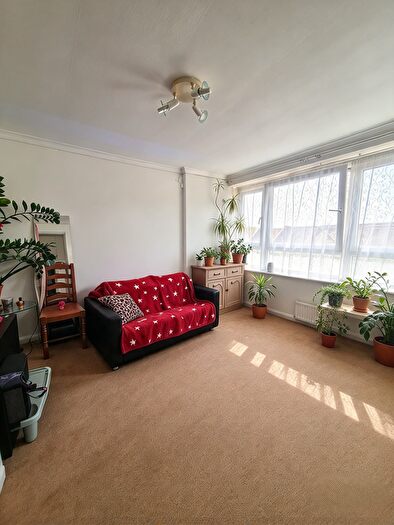 1 Bedroom Flat To Rent In Child Court, Forest Road Leytonstone, E11