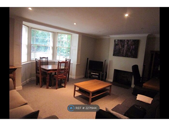 2 Bedroom Flat To Rent In Cotham Brow, Cotham, Bristol, BS6
