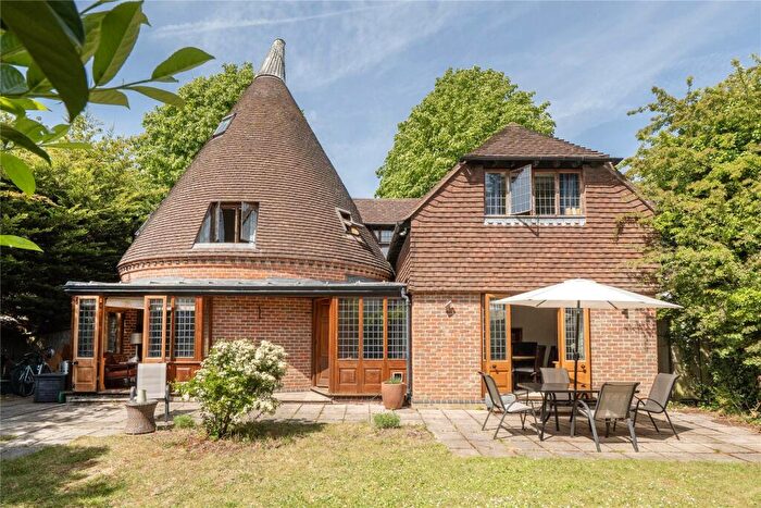 4 Bedroom Detached House For Sale In St. Georges Road, Bromley, BR1