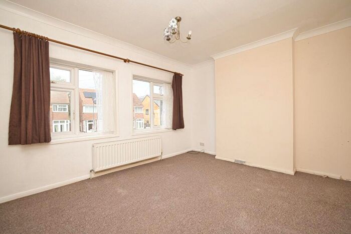 2 Bedroom End Of Terrace House For Sale In Northdown Road, Broadstairs, Kent, CT10