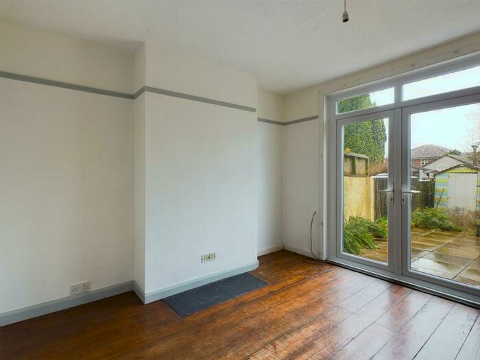 3 Bedroom Terraced House To Rent In Fifth Avenue, Bristol, BS7
