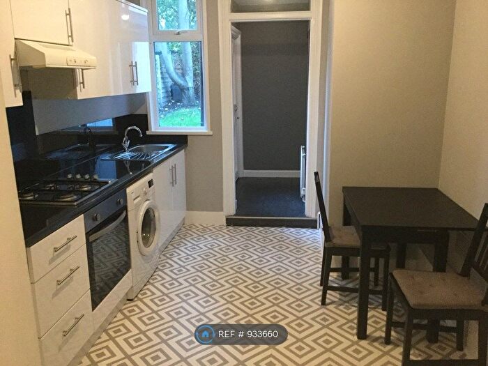 1 Bedroom Maisonette To Rent In Mallet Road, Hithergreen, SE13