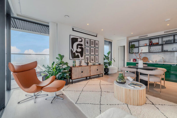 2 Bedroom Flat For Sale In Bagshaw Building, Wards Place, E14