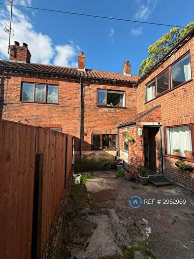 2 Bedroom Semi-Detached House To Rent In Park Lane, Retford, DN22