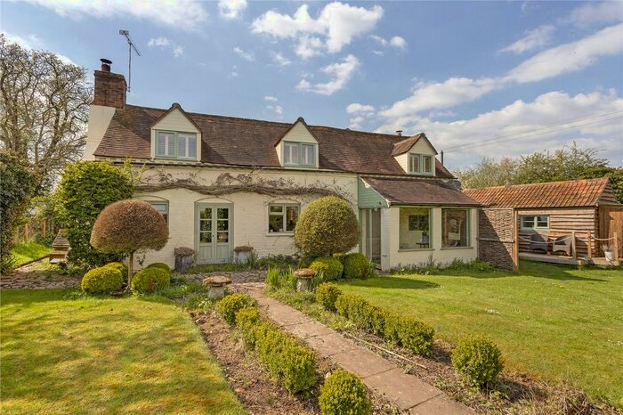 3 Bedroom Detached House For Sale In Drinkers End, Corse Lawn, Gloucestershire, GL19